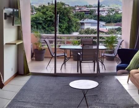Orio Papeete Centre Apt W Pool Bagian luar foto