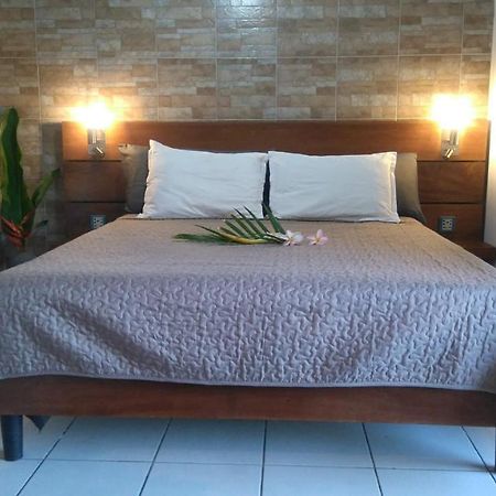 Orio Papeete Centre Apt W Pool Bagian luar foto